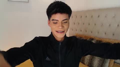 Dulcey online show from October 4, 2025, 4:21 am