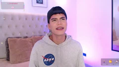 Dulcey online show from November 19, 2025, 4:23 am