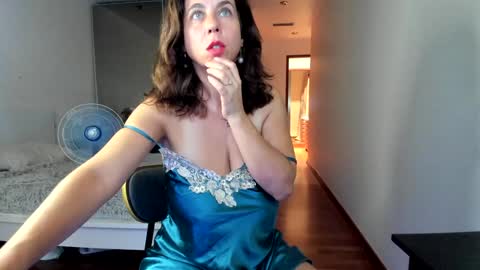 dulceyjohn online show from September 14, 2025, 4:44 am