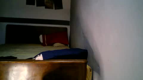 Snapshot of dumout33 chatting on February 13, 2025, 9:27 pm Sergio online show from February 13, 2025, 9:27 pm