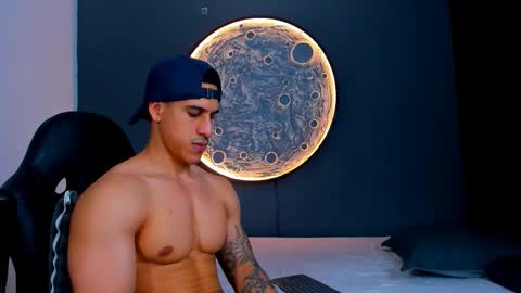 Snapshot of duran_dhikol1 chatting on November 26, 2025, 3:29 am duran_dhikol1 online show from November 26, 2025, 3:29 am