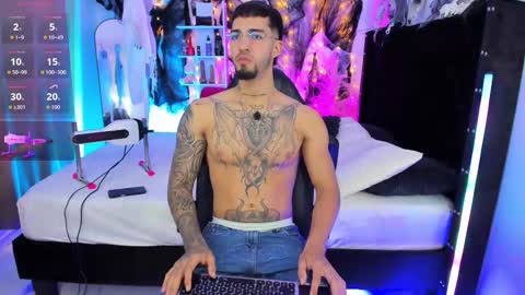 Snapshot of duriel_ chatting on October 25, 2025, 8:47 pm Duriel online show from October 25, 2025, 8:47 pm