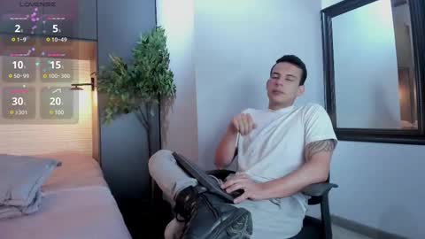 Dustin Sonne online show from February 11, 2025, 3:29 am