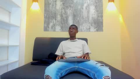 DUSTIN online show from December 15, 2025, 12:09 pm