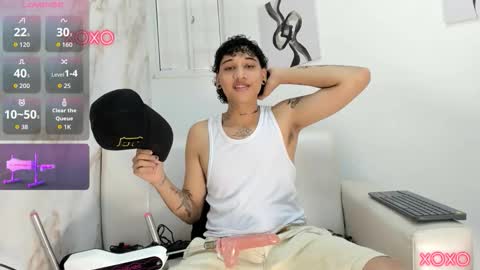 dustinandjordan online show from November 10, 2025, 8:52 pm