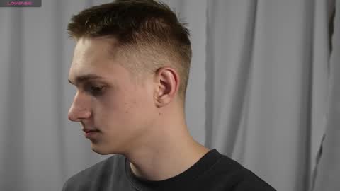 Snapshot of dustyn_fox chatting on December 26, 2024, 11:57 pm Dustyn online show from December 26, 2024, 11:57 pm