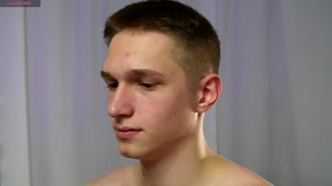 Snapshot of dustyn_fox chatting on December 29, 2024, 7:11 pm Dustyn online show from December 29, 2024, 7:11 pm