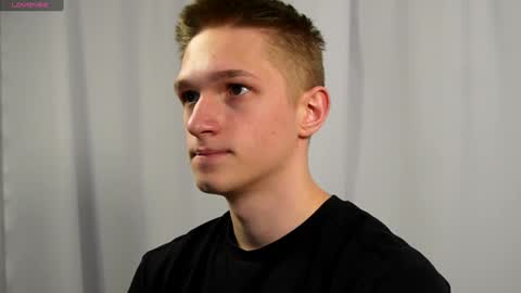 Snapshot of dustyn_fox chatting on January 5, 2025, 2:30 pm Dustyn online show from January 5, 2025, 2:30 pm