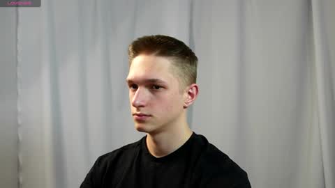 Snapshot of dustyn_fox chatting on January 5, 2025, 5:30 pm Dustyn online show from January 5, 2025, 5:30 pm