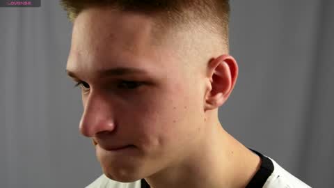 Snapshot of dustyn_fox chatting on January 14, 2025, 2:11 pm Dustyn online show from January 14, 2025, 2:11 pm