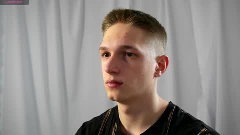 Snapshot of dustyn_fox chatting on January 20, 2025, 3:07 pm Dustyn online show from January 20, 2025, 3:07 pm