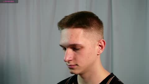 Snapshot of dustyn_fox chatting on January 21, 2025, 5:09 pm Dustyn online show from January 21, 2025, 5:09 pm