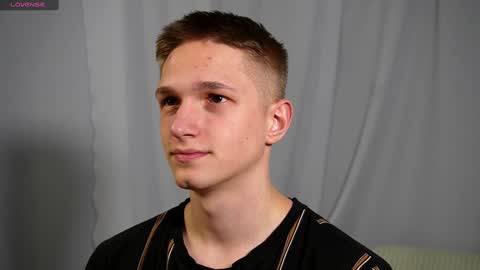 Snapshot of dustyn_fox chatting on January 23, 2025, 5:10 pm Dustyn online show from January 23, 2025, 5:10 pm