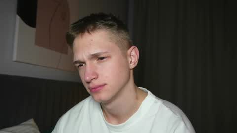 Snapshot of dustyn_fox chatting on January 28, 2025, 10:02 am Dustyn online show from January 28, 2025, 10:02 am