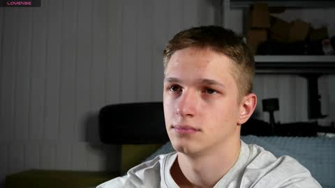 Snapshot of dustyn_fox chatting on February 6, 2025, 2:26 pm Dustyn online show from February 6, 2025, 2:26 pm