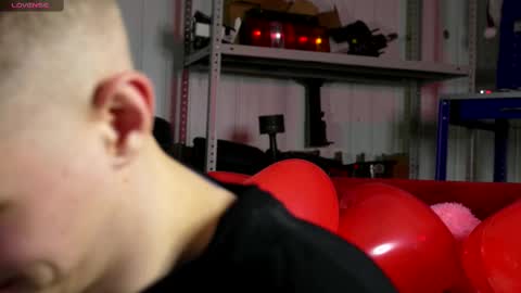 Snapshot of dustyn_fox chatting on February 12, 2025, 5:26 pm Dustyn online show from February 12, 2025, 5:26 pm