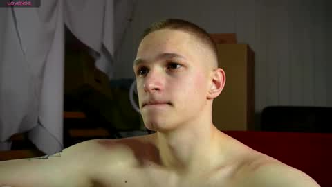 Snapshot of dustyn_fox chatting on February 13, 2025, 2:20 pm Dustyn online show from February 13, 2025, 2:20 pm