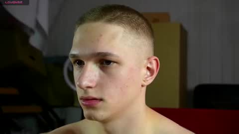 Snapshot of dustyn_fox chatting on February 13, 2025, 5:22 pm Dustyn online show from February 13, 2025, 5:22 pm