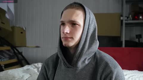 Snapshot of dustyn_fox chatting on February 14, 2025, 2:23 pm Dustyn online show from February 14, 2025, 2:23 pm