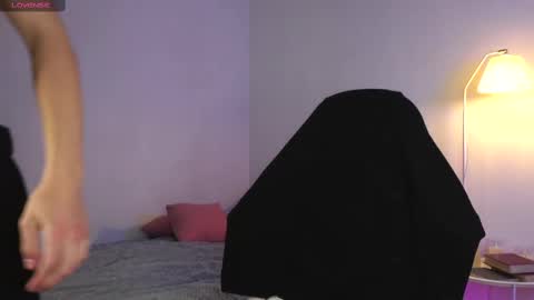 Snapshot of dustyn_fox chatting on February 20, 2025, 5:29 pm Dustyn online show from February 20, 2025, 5:29 pm