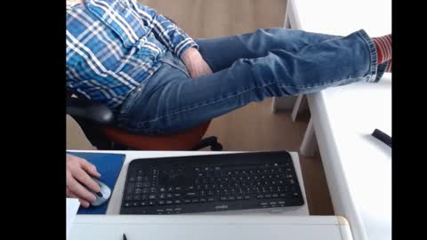 Snapshot of dutchpornking2 chatting on January 4, 2025, 2:35 pm dutchpornking2 online show from January 4, 2025, 2:35 pm