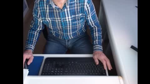Snapshot of dutchpornking2 chatting on January 5, 2025, 7:49 am dutchpornking2 online show from January 5, 2025, 7:49 am