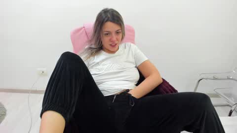 dayana online show from December 23, 2024, 2:45 am