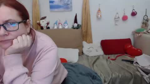 Snapshot of dyannelovee chatting on January 11, 2025, 9:15 am Dyanne online show from January 11, 2025, 9:15 am