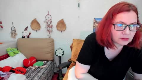 Snapshot of dyannelovee chatting on February 23, 2025, 2:57 pm Dyanne online show from February 23, 2025, 2:57 pm