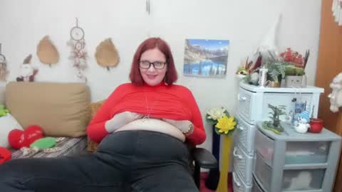 Snapshot of dyannelovee chatting on February 24, 2025, 2:48 pm Dyanne online show from February 24, 2025, 2:48 pm