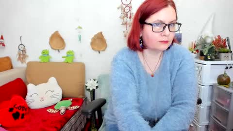 Snapshot of dyannelovee chatting on March 7, 2025, 12:45 pm Dyanne online show from March 7, 2025, 12:45 pm