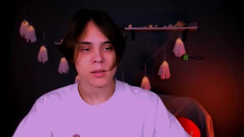 dylan_bold online show from November 1, 2025, 10:28 am