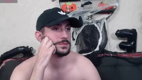 Snapshot of dylan_starxx chatting on October 30, 2025, 12:45 am Dylan online show from October 30, 2025, 12:45 am