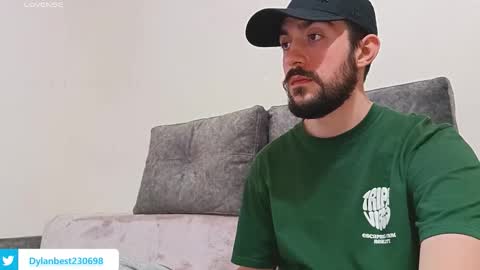 Snapshot of dylan_starxx chatting on December 5, 2025, 12:47 pm Dylan online show from December 5, 2025, 12:47 pm