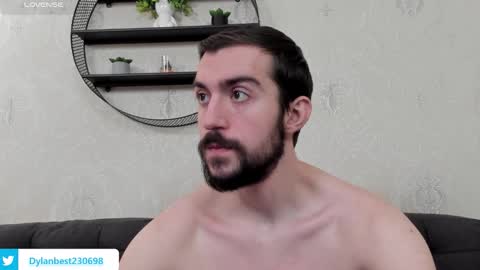 Snapshot of dylan_starxx chatting on December 16, 2025, 10:15 pm Dylan online show from December 16, 2025, 10:15 pm