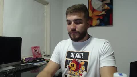 dylanhot10 online show from February 11, 2025, 11:44 pm