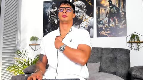 Snapshot of dylanrivera_ chatting on January 15, 2025, 12:09 am Dylan Rivera online show from January 15, 2025, 12:09 am