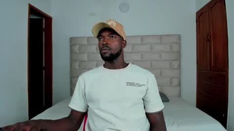 Snapshot of dylantaylor_1 chatting on November 12, 2025, 12:38 pm Dylan Taylor online show from November 12, 2025, 12:38 pm