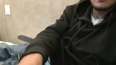 Snapshot of dylp400 chatting on January 14, 2025, 10:27 am dylp400 online show from January 14, 2025, 10:27 am