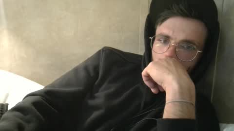 Snapshot of dylp400 chatting on January 21, 2025, 7:15 am dylp400 online show from January 21, 2025, 7:15 am