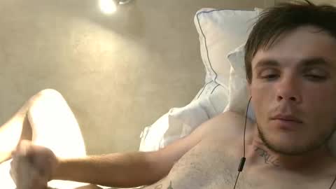 Snapshot of dylp400 chatting on February 11, 2025, 11:54 am dylp400 online show from February 11, 2025, 11:54 am