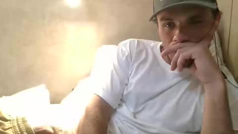 Snapshot of dylp400 chatting on February 19, 2025, 3:49 pm dylp400 online show from February 19, 2025, 3:49 pm