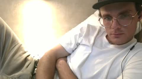 Snapshot of dylp400 chatting on March 2, 2025, 11:50 am dylp400 online show from March 2, 2025, 11:50 am