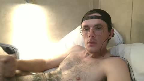 Snapshot of dylp400 chatting on March 2, 2025, 5:14 pm dylp400 online show from March 2, 2025, 5:14 pm