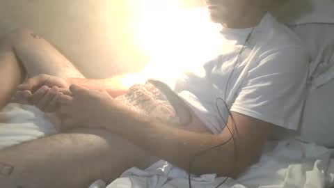 Snapshot of dylp400 chatting on October 7, 2025, 2:42 am dylp400 online show from October 7, 2025, 2:42 am