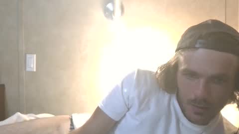 Snapshot of dylp400 chatting on October 8, 2025, 1:58 am dylp400 online show from October 8, 2025, 1:58 am