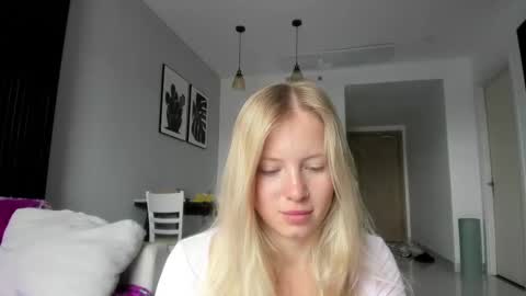 fansly - yourbestbaby online show from February 10, 2025, 3:03 am