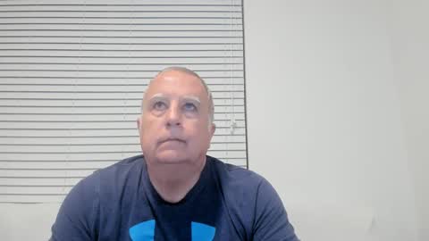 Snapshot of e_rectiom chatting on October 2, 2025, 1:40 pm Mr Wonderful online show from October 2, 2025, 1:40 pm