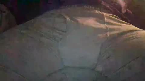 Snapshot of e_z69 chatting on December 2, 2025, 1:17 pm e z69 online show from December 2, 2025, 1:17 pm