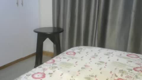 east_queen online show from January 7, 2025, 3:24 am